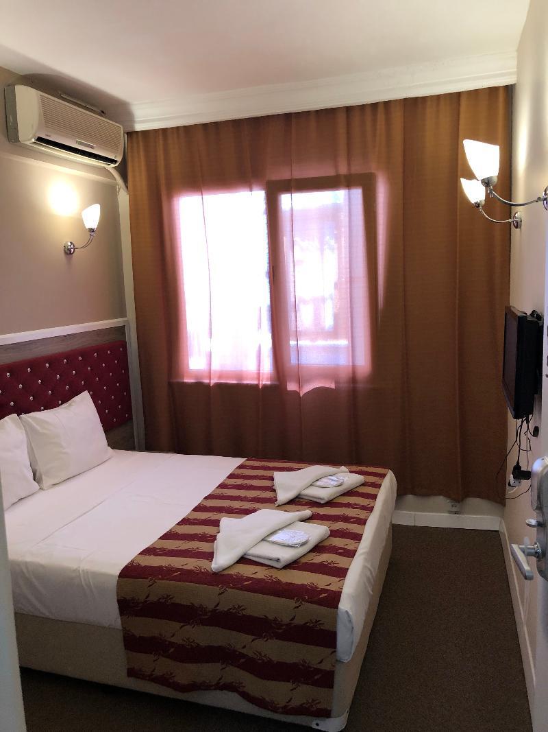 Kecik Hotel イスタンブール エクステリア 写真